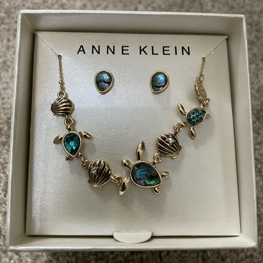 Never worn turtle necklace and matching earrings